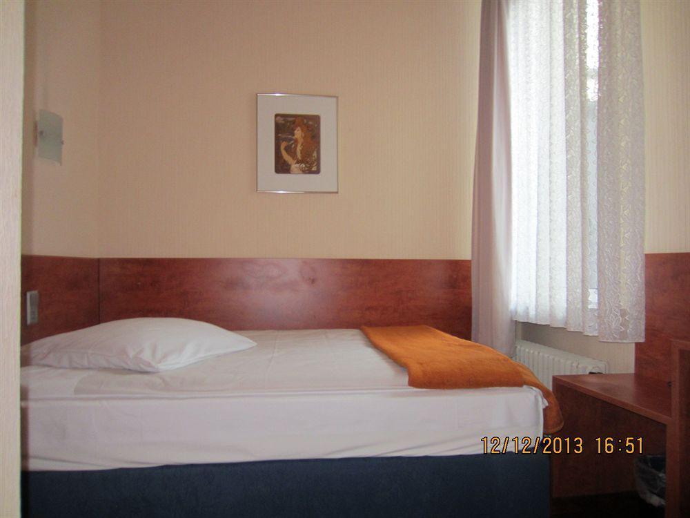 Altstadt Hotel Rheinblick دوسلدورف المظهر الخارجي الصورة