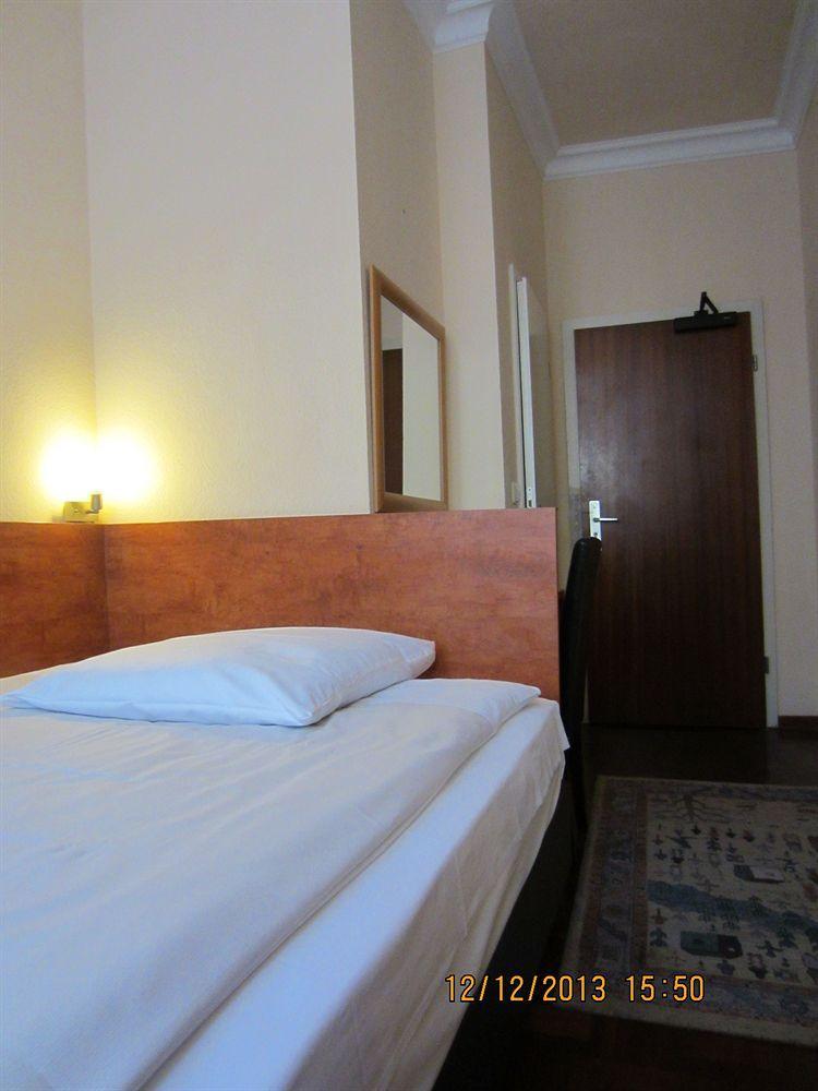 Altstadt Hotel Rheinblick دوسلدورف المظهر الخارجي الصورة